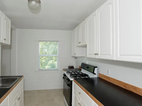 Seattle R/E-817, 817 S 7th St APT 3, Tacoma, WA 98405