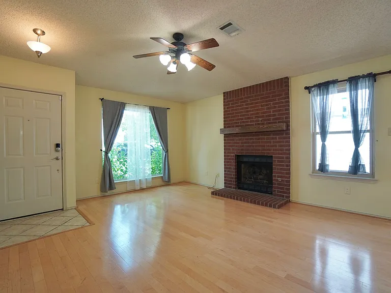 14009 Conner Downs Dr — Photo 3