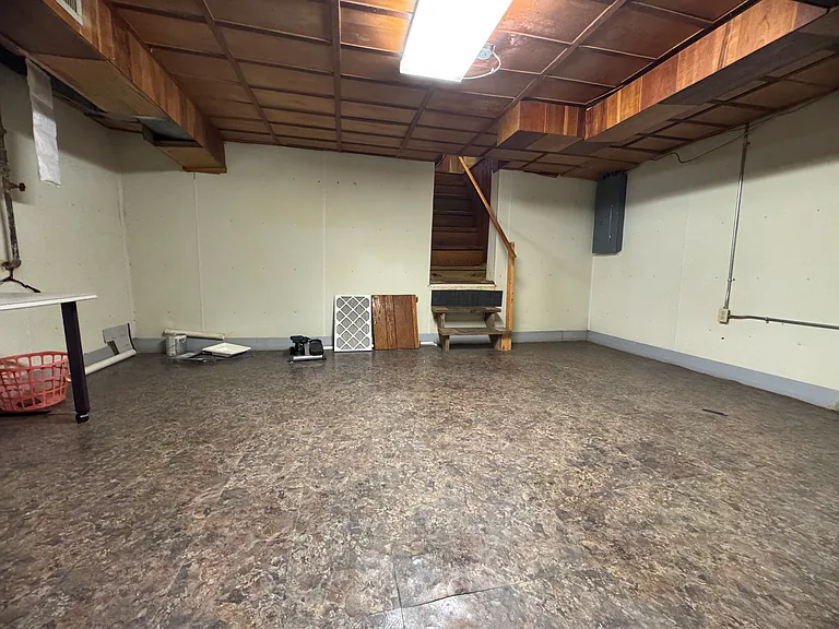 144 North Ave — Photo 15