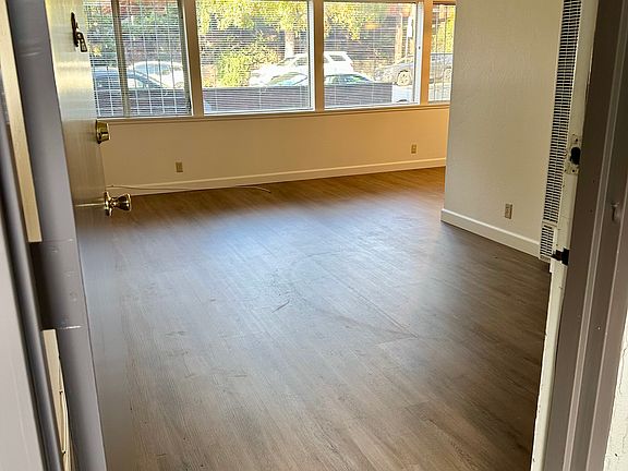 5th image of 335 Alcatraz Ave APT 101