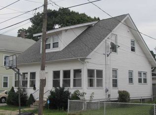 191 Oakland Ave, Pawtucket, RI 02861