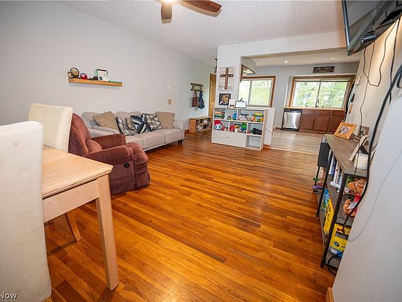 2nd image of 18889 Riverview Dr