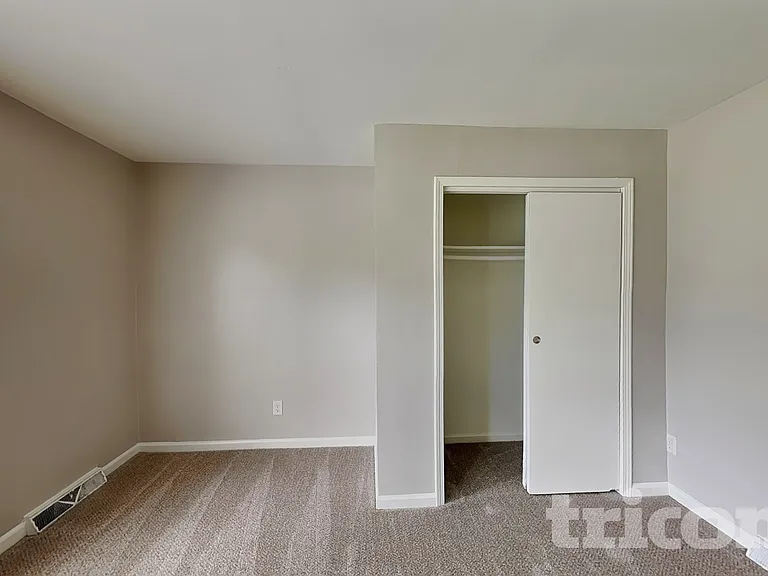 6010 Sullins Rd — Photo 3