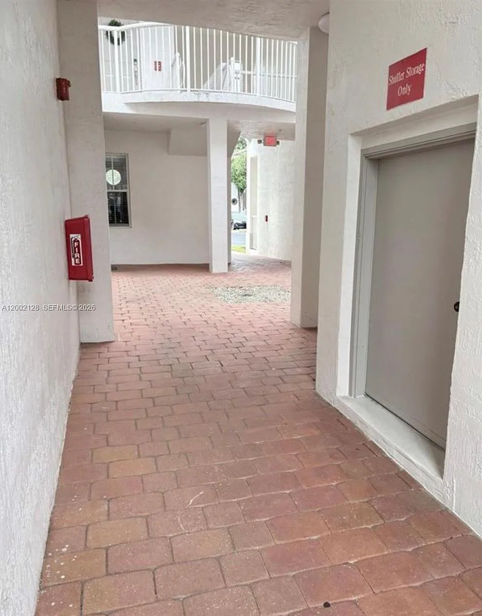 Building Photo - 4311 SW 160th Ave #101