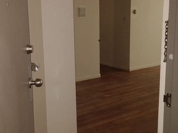2nd image of 333 Washington Ave APT 101