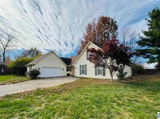 98 Southgate Ct, Terre Haute, IN 47802