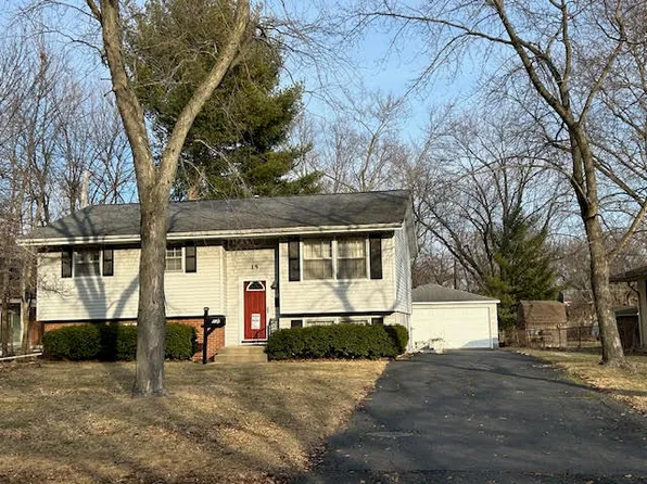 15 Simpson St, Geneva, IL 60134