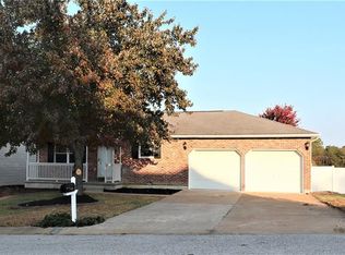 1322 Jasper Ln, Washington, MO