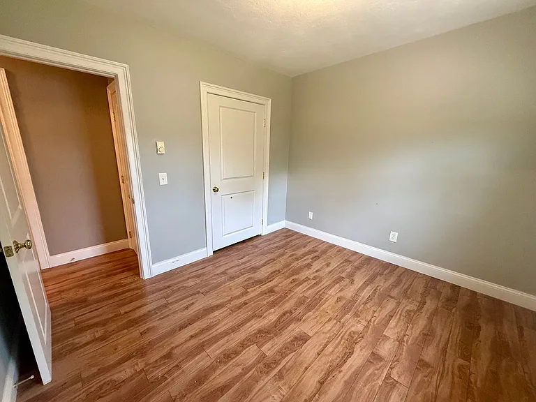 4 Providence Rd — Photo 10