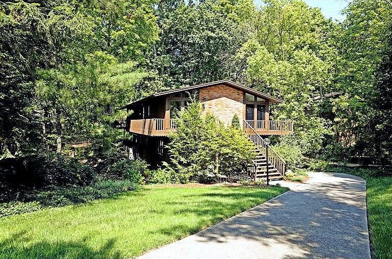 1st image of 5992 Crittenden Dr