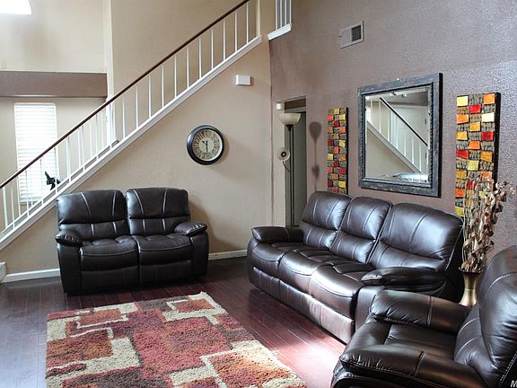 4th image of 1709 Bridgecreek Dr