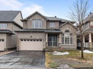 789 Fiddlehead St, Ottawa, ON K1T 0N2