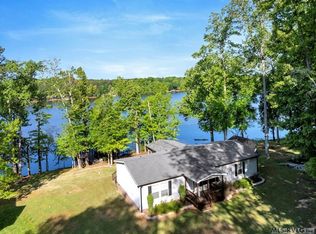 154 Herman Rd, Bracey, VA 23919