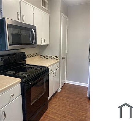 3rd image of 4712 Gaston Ave