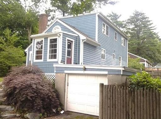 4th image of 2370 Central St