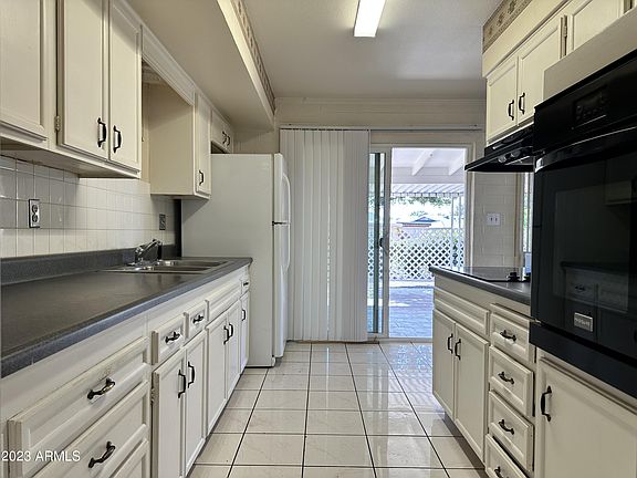 5th image of 10309 W Sahara Dr