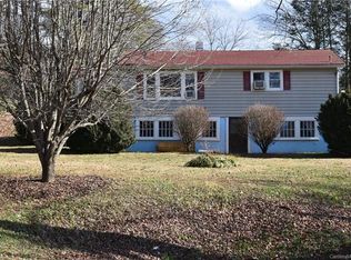 86 Wall Poole Rd, Marion, NC 28752