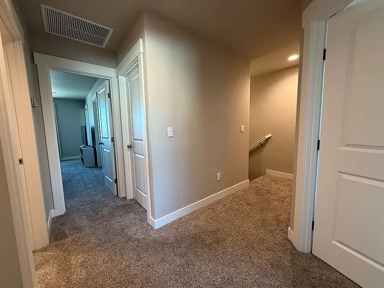 1967 N Mineral Pl — Photo 6