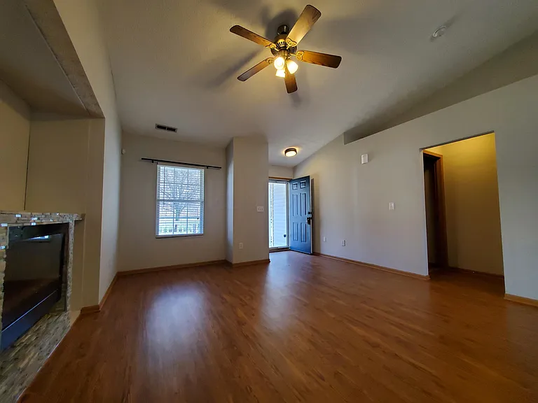 1803 Canopy Ln — Photo 9