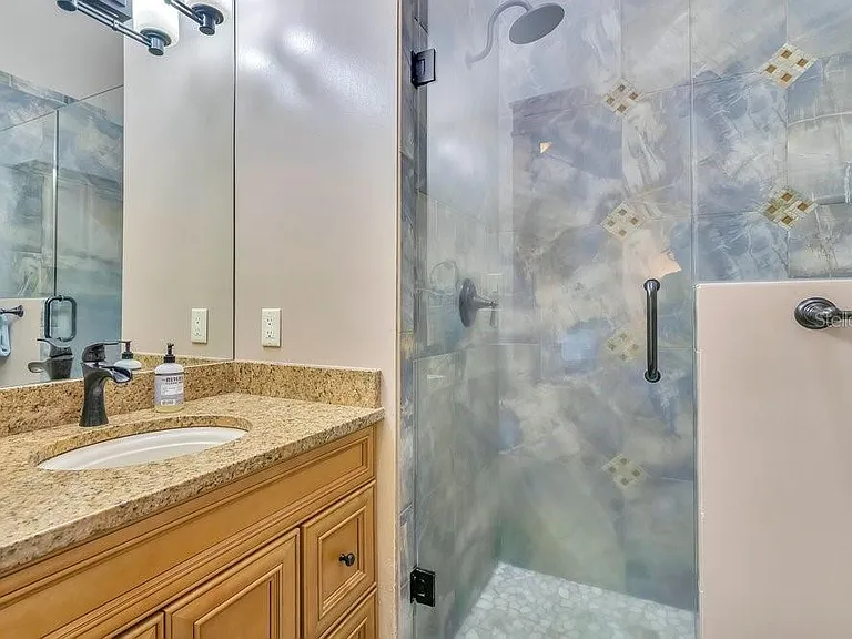 10577 Down Lakeview Cir — Photo 46