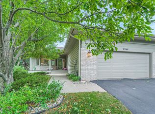 8946 Garland Ct, Eden Prairie, MN 55347
