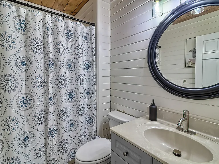 1303 Misty Ln — Photo 15