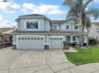 18 Pinenut Ct, Oakley, CA 94561