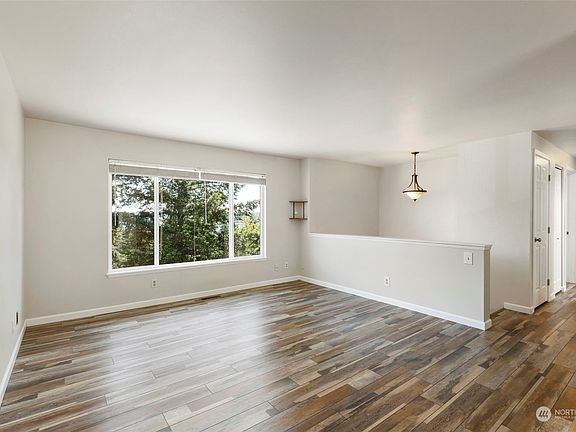 5th image of 1307 Daniels Avenue