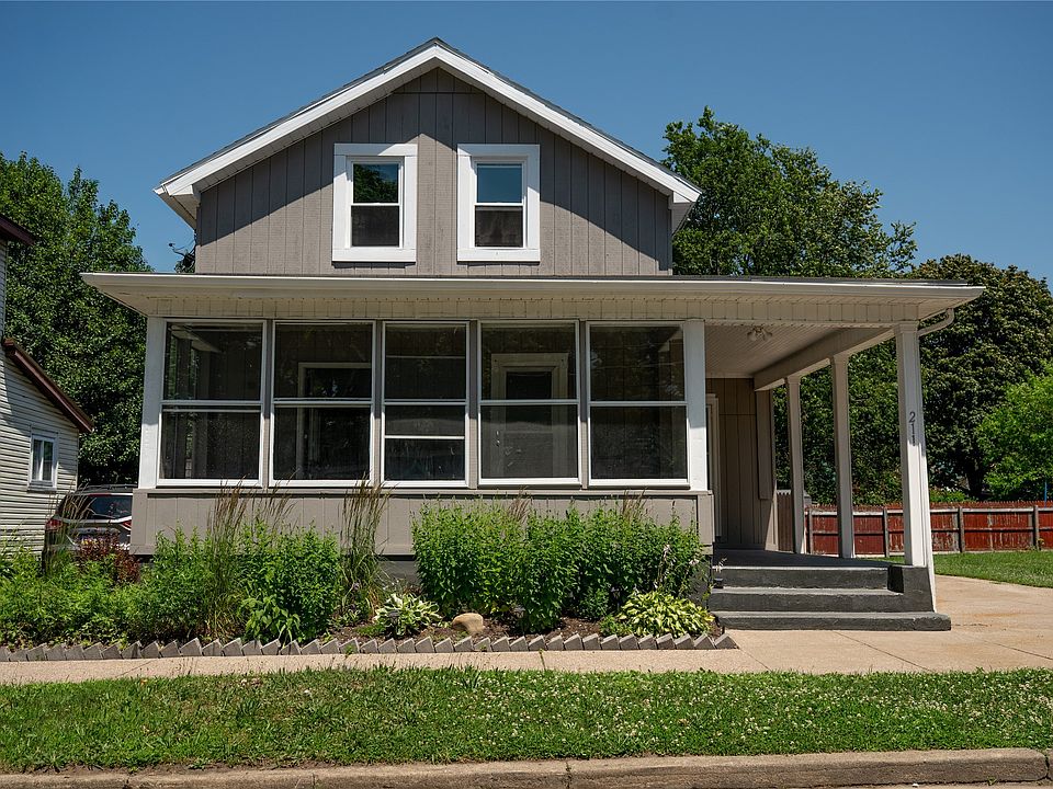 1st image of 211 Walnut St