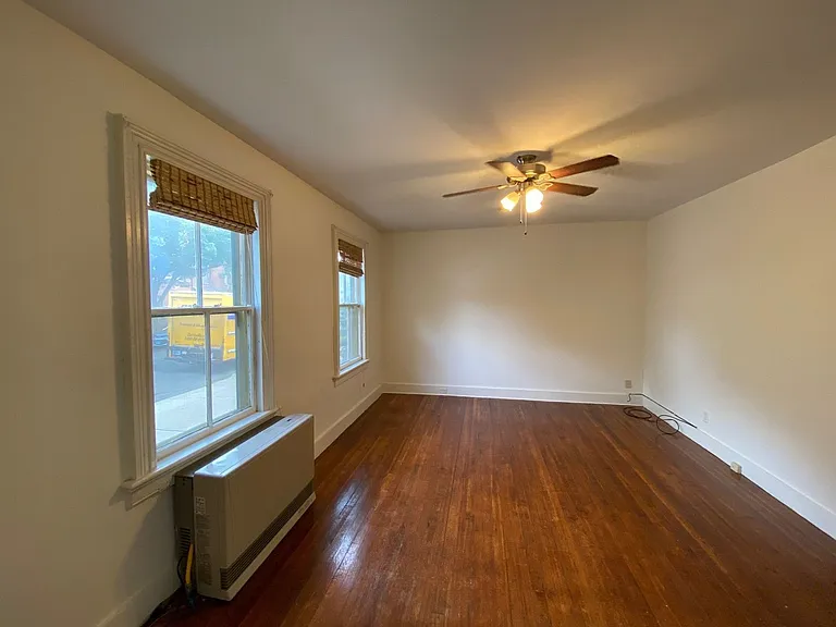 137 Nicoll St. — Photo 3