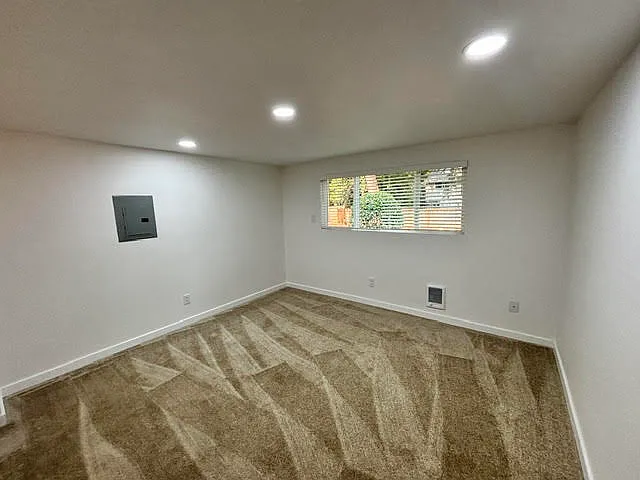 14007 Greenwood Ave N — Photo 22