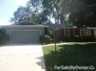778 Meadowbrook Ln, Fond Du Lac, WI 54935