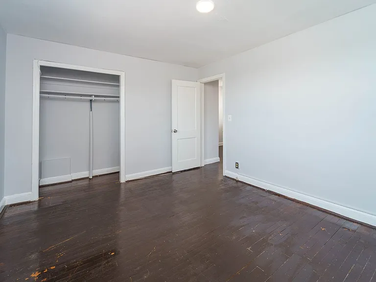 10024 Lorain Ave — Photo 22