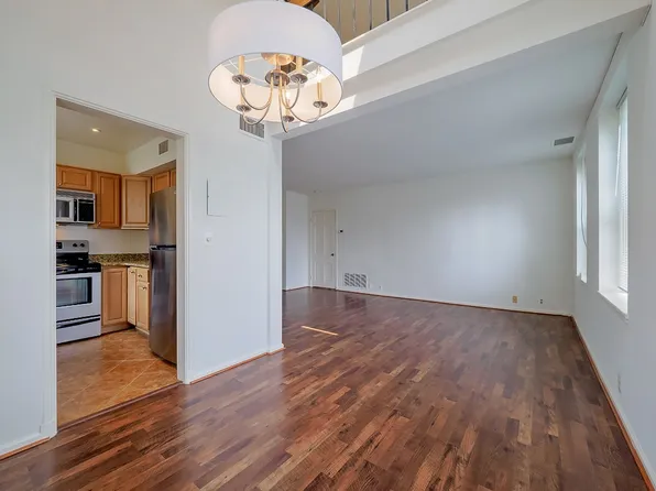3940 Langley Ct NW APT F636, Washington, DC 20016