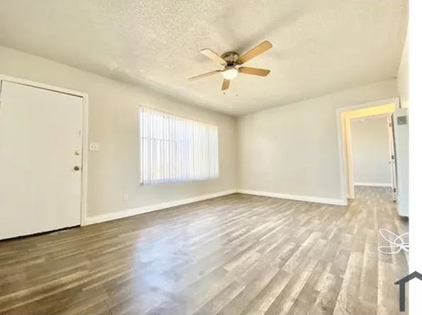 601 W 73rd St, Los Angeles, CA