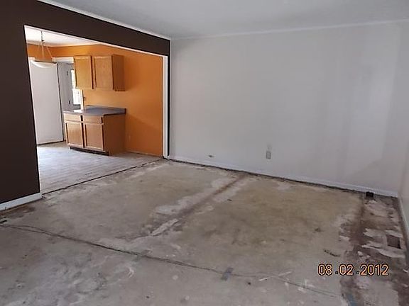 3rd image of 5741 Lake Circle Dr