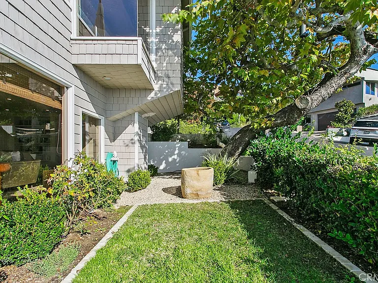 1010 Emerald Bay — Photo 65