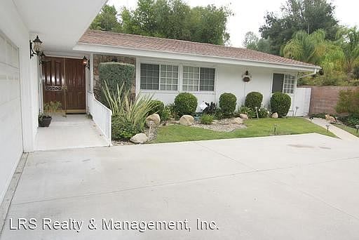2nd image of 24341 Philiprimm St