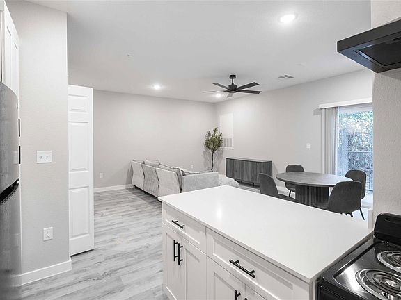 5th image of 2101 Renike Rd #3212