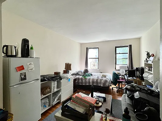 Rented by Compass | media 7