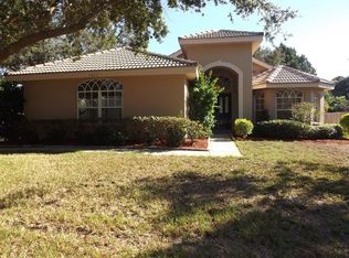 1027 Beaver Dr, Tarpon Springs, FL 34689