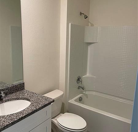 5th image of 2136 Silver Brook Way