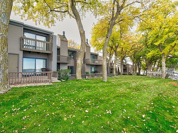 4th image of 20540 S Sandpiper Dr APT 6