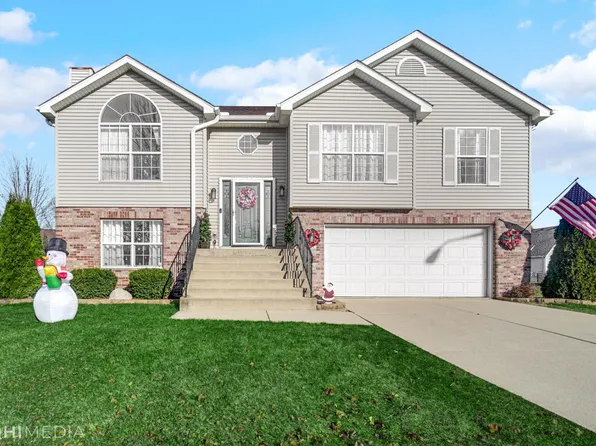 632 Quail Dr, Hobart, IN 46342