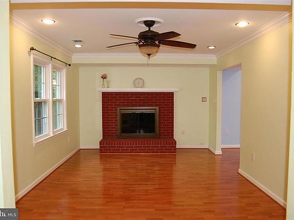 3rd image of 1328 Dolley Madison Blvd
