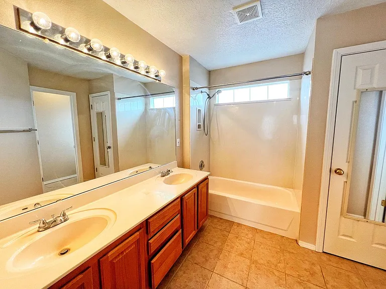 6612 Piedra Quemada Rd NW — Photo 17