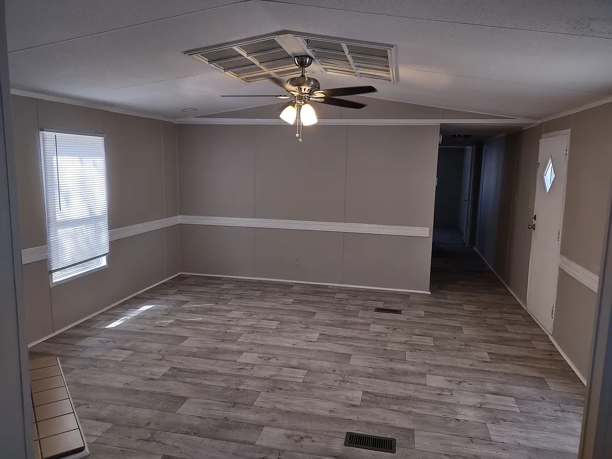 Building Photo - 92 Tate Ln #92