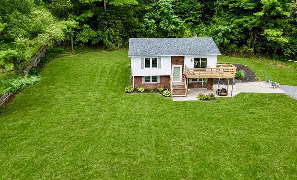 1st image of 554 Whispering Pines Rd