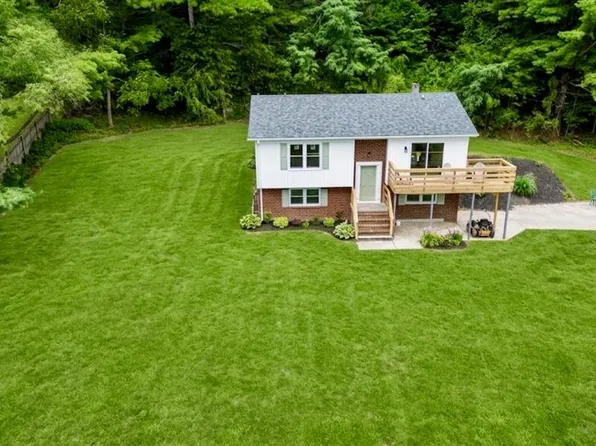 554 Whispering Pines Rd, Max Meadows, VA 24360