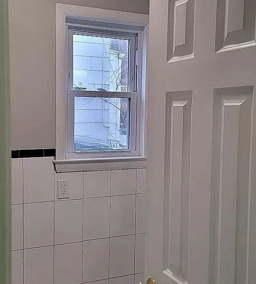 723 Hudson Ave #1 — Photo 11